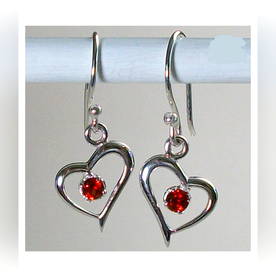 Sweetheart Drop Earrings 44$